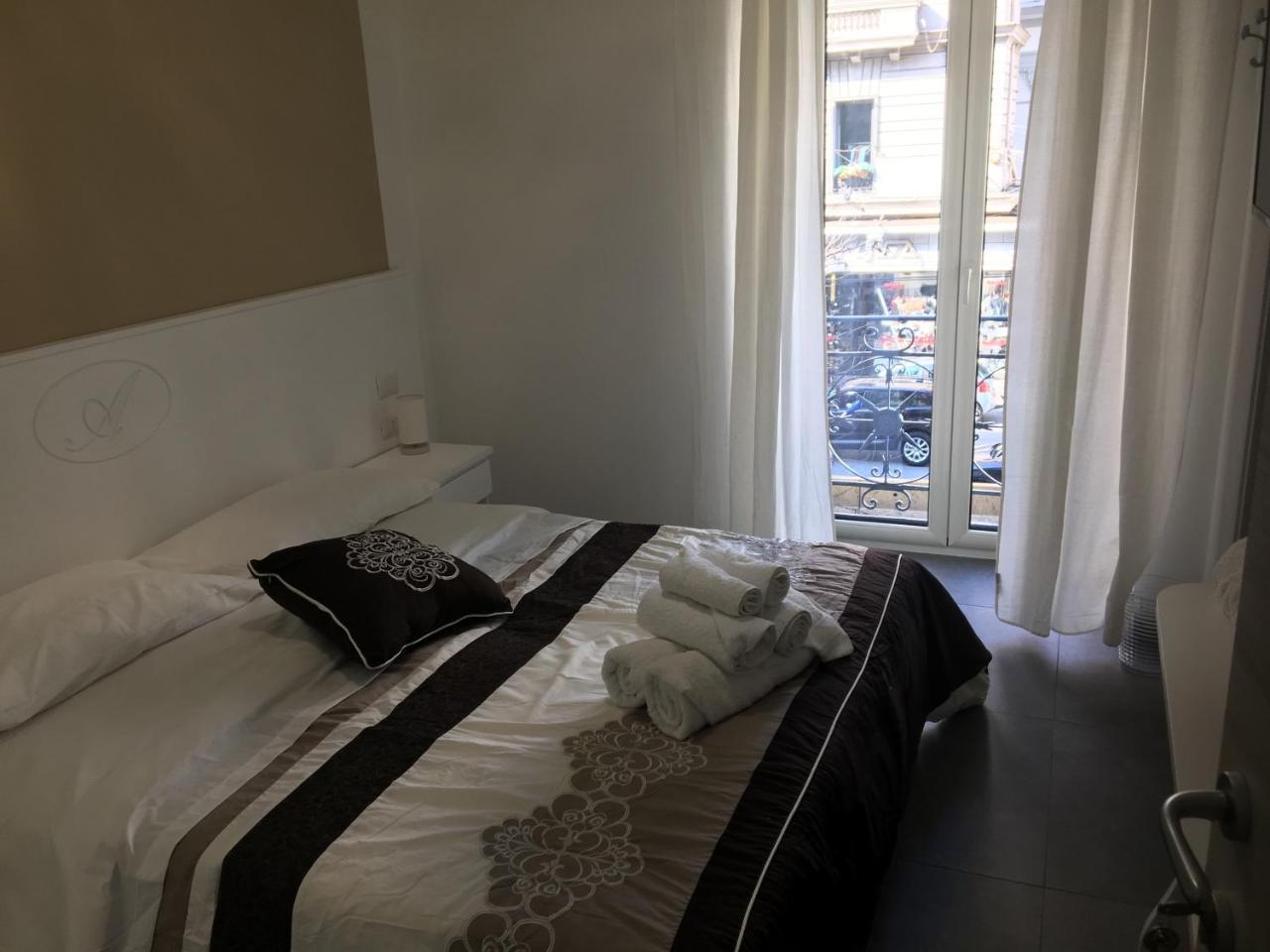 B&B Alambrado Rooms & Suites Naples Exterior photo